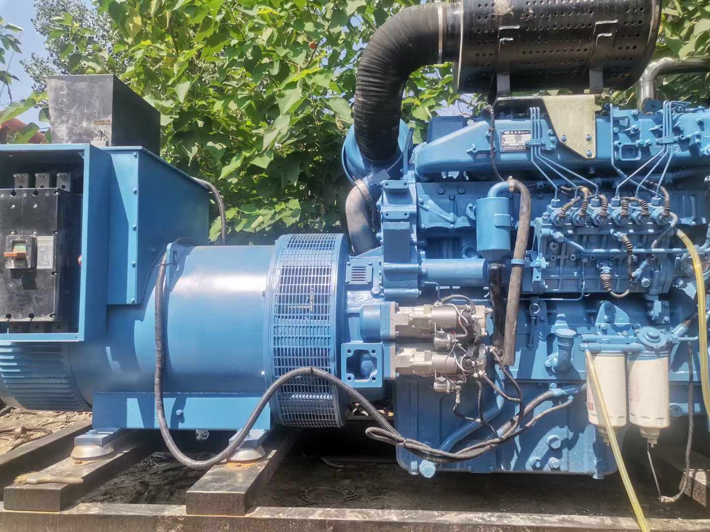 中江详细说明降低 800kW 柴油发电机输出电流波动的方法